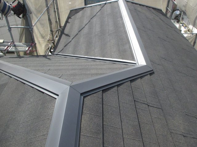 稲美町の新しいディプロマットスターの屋根